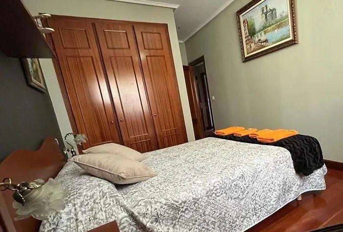 Amezola 1- Con Bano Incorporado En Casa Compartida *